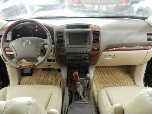 Nội thất xe Lexus GX 470 rộng rãi và đẳng cấp. Nguồn: vietbao.vn