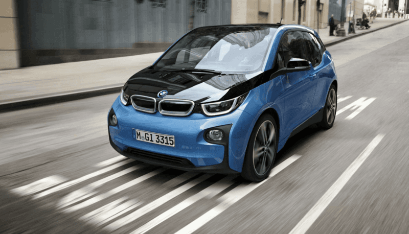 BMW I3 với phiên bản màu Protonic Blue trẻ trung. Nguồn: evobsession.com