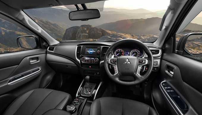 Những chuyến đi xa và dài ngày sẽ trở nên thú vị hơn với Mitsubishi Triton 2017 Nguồn: Mitsubishi Trung Thượng