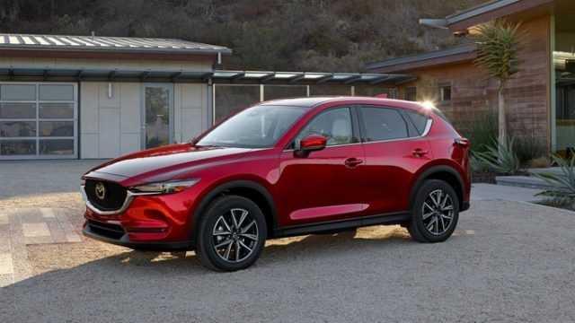 Mazda CX5 vẫn là một mẫu xe 5 chỗ ngồi như các phiên bản tiền nhiệm Nguồn: edmunds.com