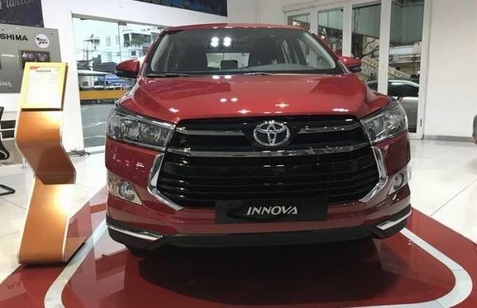 Đánh giá xe Toyota Innova 2018 qua nội ngoại thất và động cơ vận hành