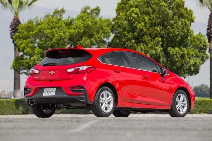 mua Chevrolet Cruze cũ: ngoại hình chevrolet cruze