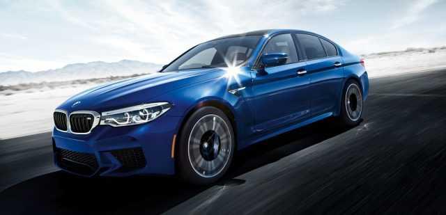 Thông số kỹ thuật và khả năng vận hành của BMW M5 không hề thua kém bất kỳ mẫu xe đua nào trên thị trường. Nguồn: bmwusa.com