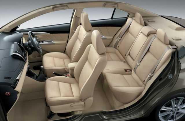 Không gian nội thất của Vios 1.5E mới đã trở nên gọn gàng hơn so với trước. Nguồn: toyotacantho1.com