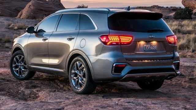 Kia Sorento 2018 có thiết kế đẹp nhất trong phân khúc. Nguồn:youtube.com
