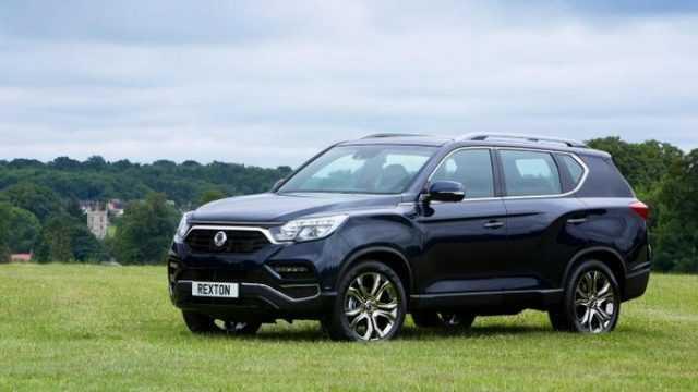 Ssang Yong Rexton với thiết kế mang nguồn cảm hứng của dòng xe LIV-2 Concept. Nguồn: carbuyer.co.uk