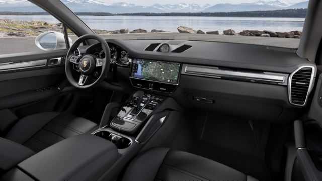 Porsche Cayenne Turbo với dàn âm thanh cao cấp đáng đồng tiền. Nguồn: 24h.com.vn