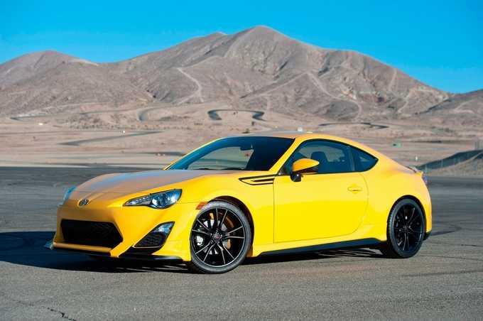 xe hơi thể thao cũ: Scion FR-S là lựa chọn thích hợp cho những ai yêu thích dòng xe đua.