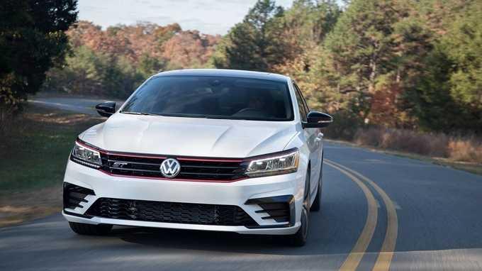Đánh giá nhanh 2018 Volkswagen Passat GT: Sedan cho những ai thích cảm giác thể thao