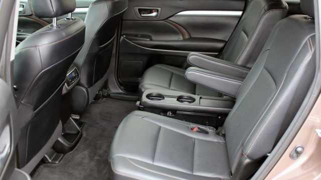 Nội thất xe Toyota Highlander 2018