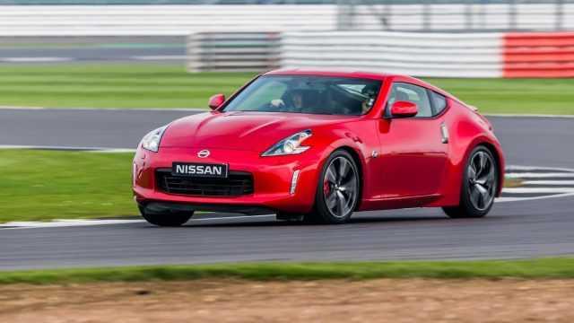 Thiết kế Nissan 370z không có quá nhiều cập nhật mới 