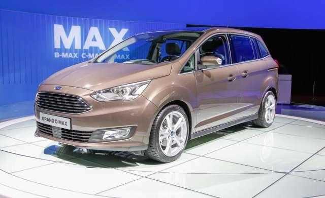 Đánh giá Ford Grand C Max 2017 - Mẫu xe lý tưởng cho gia đình