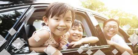 Trẻ em ngồi trên một ghế vẫn tính đầu người ngồi trên xe Nguồn: baohiempvi.com