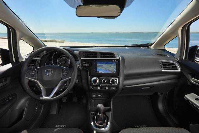 Đánh giá ưu nhược điểm Honda Jazz 2018