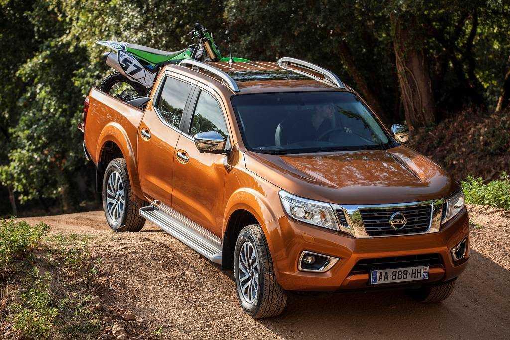 Bảng giá xe Nissan tháng 6/2018: Navara hết hàng, giá không đổi