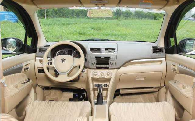 So sánh nhanh thiết kế nội thất Kia Rondo và Suzuki Ertiga