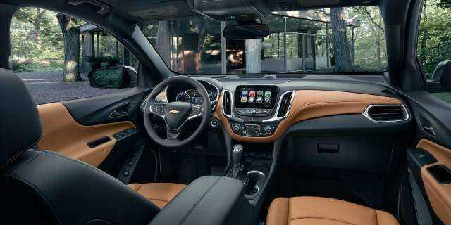 So sánh xe hơi Mitsubishi Xpander 2018 và Chevrolet Orlando 2018