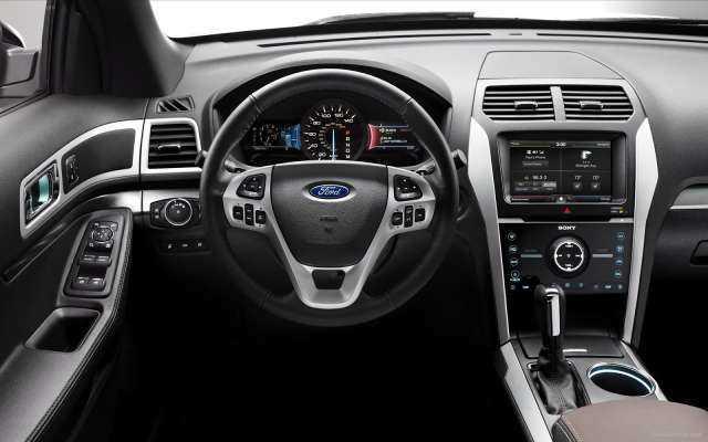 Đánh giá nội thất Ford Explorer