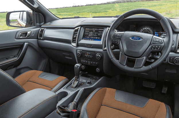 So sánh nội thất Ford Ranger và Chevrolet Colorado