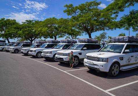 Đoàn siêu xe Cafe Trung Nguyên dừng chân trao sách tại Quy Nhơn