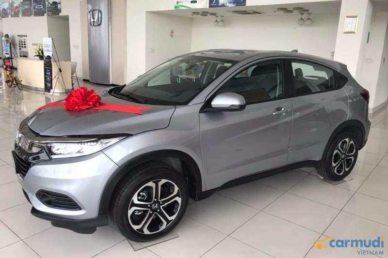 Xe mới về ồ ạt, thị trường ô tô dậy sóng