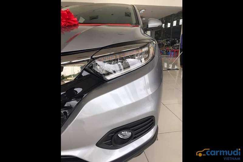 xe Honda HR-V tại đại lý