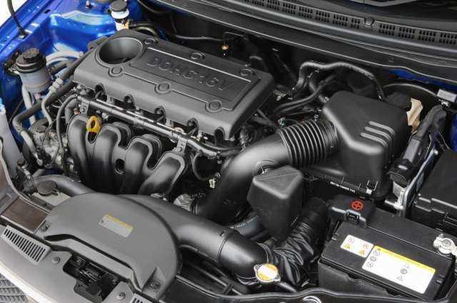 Có 600 triệu nên mua Hyundai Elantra hay Kia Cerato?