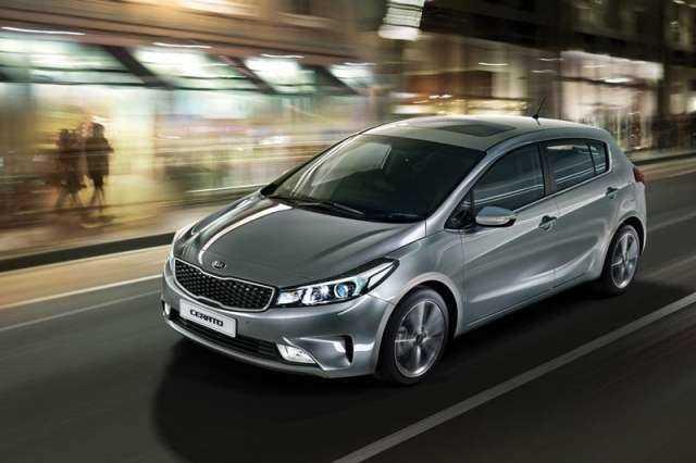 Dưới 600 triệu mua được xe Kia nào?