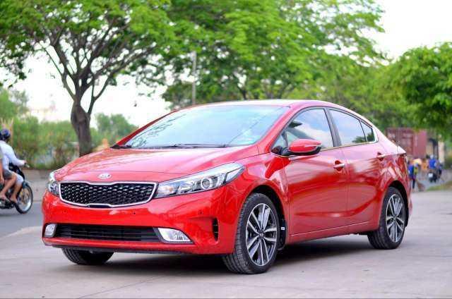Sedan hạng C - nên mua Kia Cerato hay Mazda 3?
