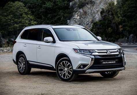 Ngược dòng thị trường, Mitsubishi Outlander giảm giá - rẻ nhất phân khúc