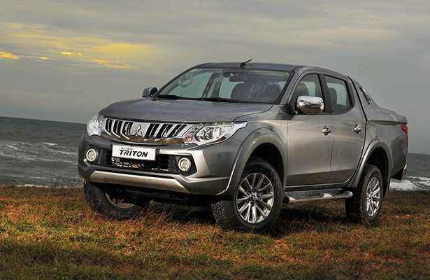 Mitsubishi Triton 2018 nhập khẩu trở lại, giá rẻ nhất phân khúc