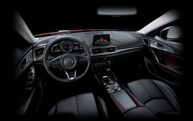 Sedan hạng C - nên mua Kia Cerato hay Mazda 3?