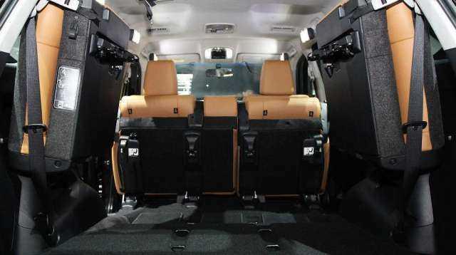 Nội thất Isuzu Mu-X và Toyota Fortuner - thiết kế nào thu hút hơn?