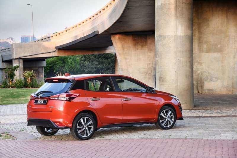 Toyota Yaris 2018 sẵn sàng ra mắt, quyết “đáp trả” Honda Jazz