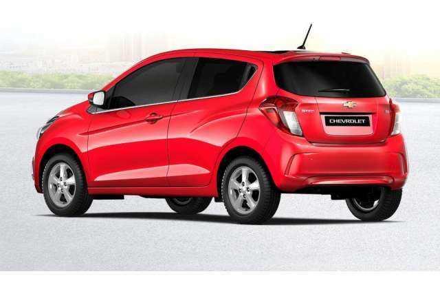 Có nên lựa chọn Chevrolet Spark giá 400 triệu đồng làm xe chạy dịch vụ?
