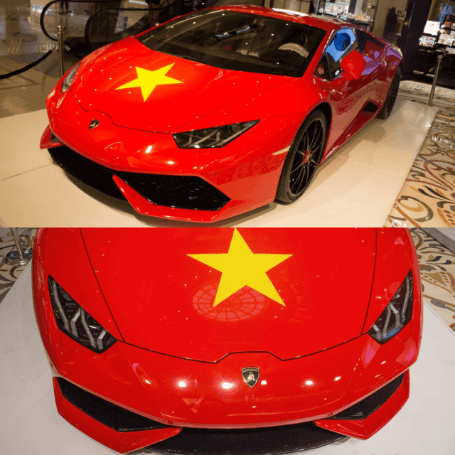 Siêu xe “khoác áo” quốc kỳ, cổ vũ bóng đá Việt Nam