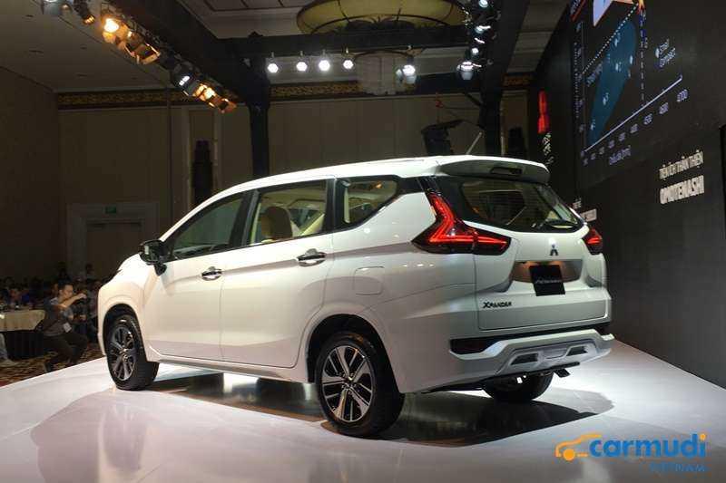 Xe gia đình Mitsubishi Xpander giá 550 triệu có gì hot?