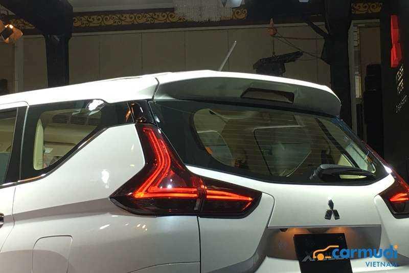 Xe gia đình Mitsubishi Xpander giá 550 triệu có gì hot?