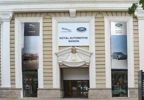Jaguar Land Rover khai trương showroom mới tại TP.HCM