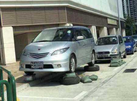 Ô tô “chẳng sợ” bão Mangkhut với tuyệt chiêu độc đáo