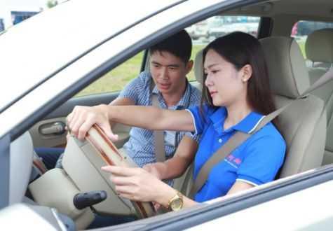 Thi bằng lái ô tô cần chuẩn bị những gì?