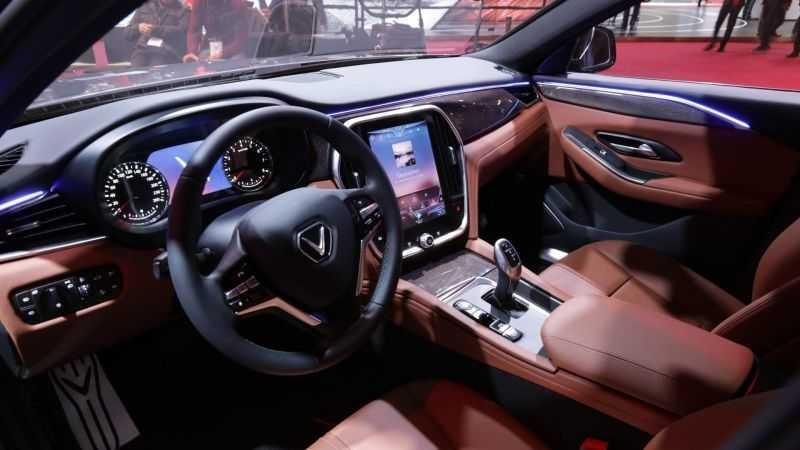 xe Vinfast LUX A2.0