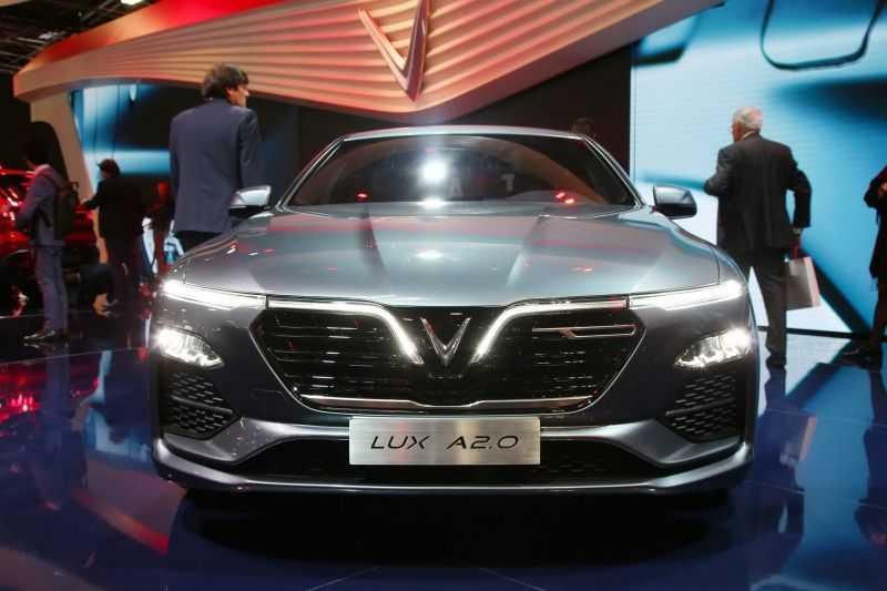 xe Vinfast LUX A2.0