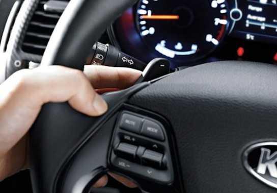 8 công dụng “không ngờ” của lẫy chuyển số trên ô tô