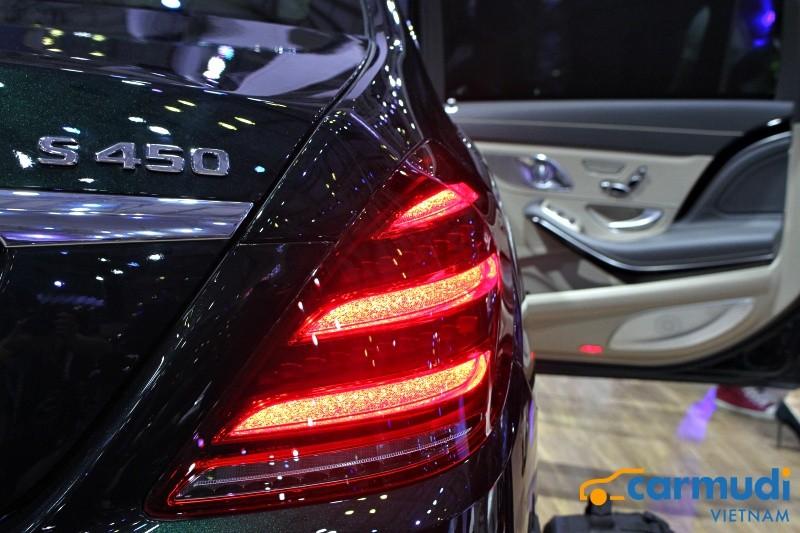 cụm đèn sau maybach s560