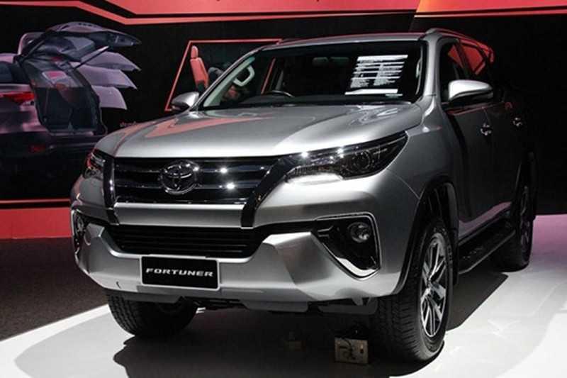 Toyota Fortuner.