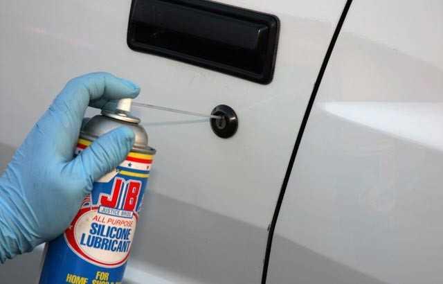 bộ phận khoá cửa