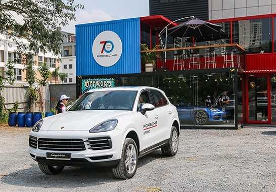 Cơ hội trải nghiệm xế sang Porsche Cayenne tại Sài Gòn