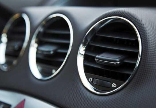 Vệ sinh hệ thống điều hòa cho xe ô tô có quan trọng?