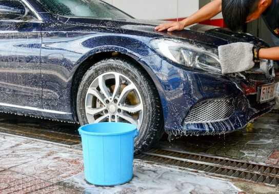 “Bí kíp" vệ sinh xe hơi đúng chuẩn tại nhà